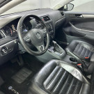 VW - VolksWagen JETTA Highline 2.0 TSI 16V 4p Tiptronic 2012 Gasolina-1