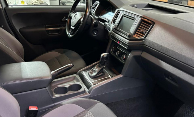 VW - VolksWagen AMAROK Comfor. 3.0 V6 TDI 4x4 Dies. Aut. 2023 Gasolina-4