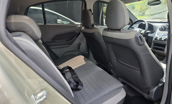 GM - Chevrolet AGILE LT 1.4 MPFI 8V FlexPower 5p 2011 Flex-8