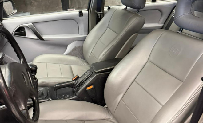 GM - Chevrolet Omega CD 4.1 / 3.0 1993 Gasolina-6