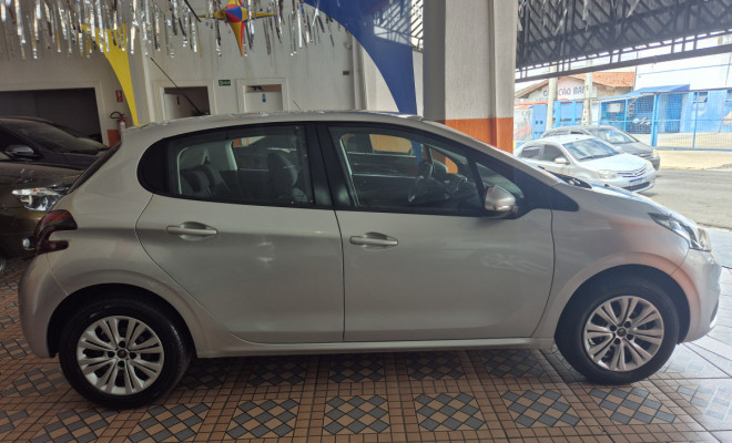 Peugeot 208 Active 1.2 Flex 12V 5p Mec. 2017 Flex-4