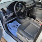 VW - VolksWagen Polo 1.6 Mi/ S.Ouro 1.6Mi 101cv 8V 5p 2005 Gasolina-6