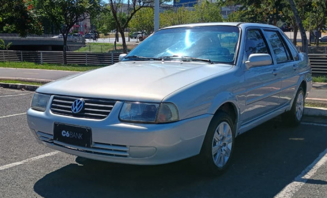 VW - VolksWagen Santana 1.8 Mi 2000 Gasolina