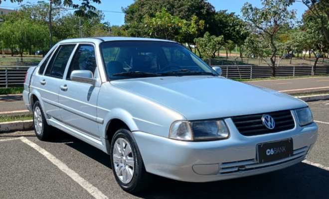 VW - VolksWagen Santana 1.8 Mi 2000 Gasolina-1