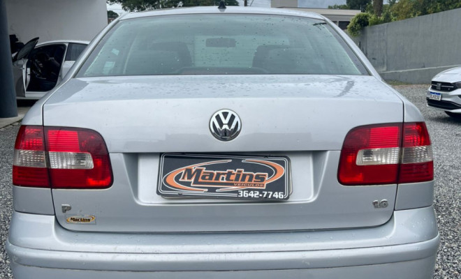VW - VolksWagen Polo 1.6 Mi/ S.Ouro 1.6Mi 101cv 8V 5p 2005 Gasolina-2