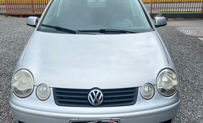 VW - VolksWagen Polo 1.6 Mi/ S.Ouro 1.6Mi 101cv 8V 5p 2005 Gasolina-5