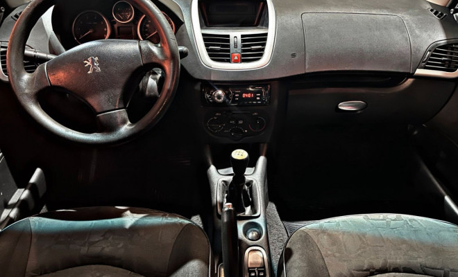 Peugeot 207 Sedan Passion XR 1.4 Flex 8V 4p 2011 Flex-4