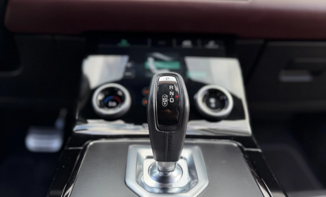 Land Rover Range R. EVO HSE Si4 R-Dyn.2.0 300cv Aut 2020 Gasolina-7