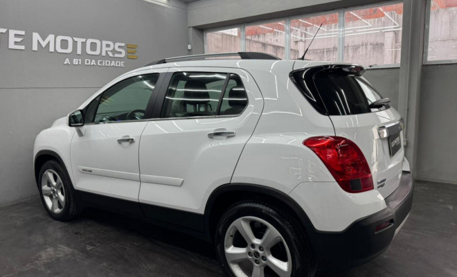 GM - Chevrolet TRACKER LTZ 1.8 16V Flex 4x2 Aut. 2015 Flex-1