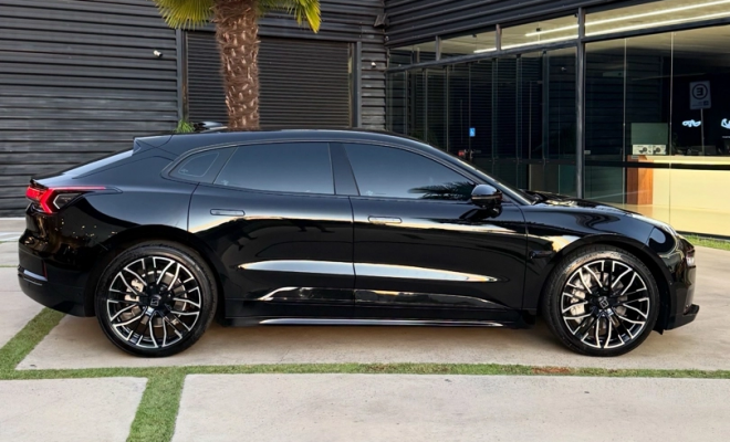 ZEEKR 001 Flagship (Elétrico) 2025 Elétrico-0