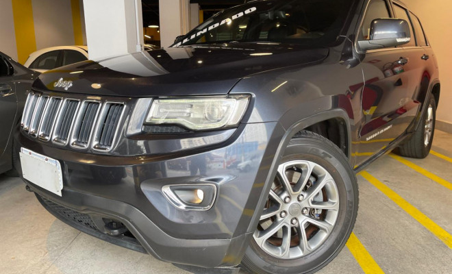 Jeep Grand Cherokee Laredo 3.6 4x4 V6 Gasolina Aut. 2014