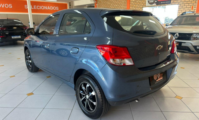 GM - Chevrolet ONIX HATCH LT 1.0 8V FlexPower 5p Mec. 2014 Flex-4