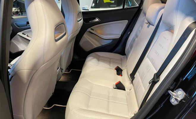 Mercedes-Benz GLA 200 Night 1.6. TB 16V Flex Aut. 2019-14