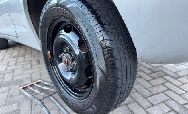 GM - Chevrolet Celta 1.0/Super/N.Piq.1.0 MPFi VHC 8V 3p 2001 Gasolina-14