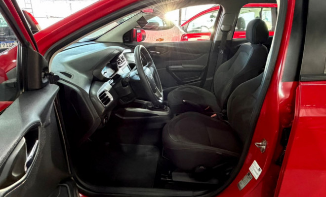 GM - Chevrolet ONIX HATCH LT 1.4 8V FlexPower 5p Mec. 2013 Flex-9