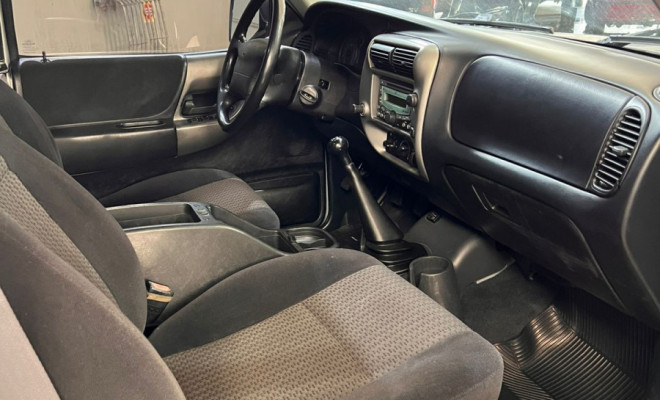 Ford Ranger XLT 2.3 16V 150cv CD Repower. 2010 Gasolina-3