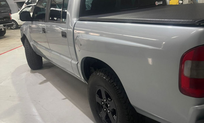 GM - Chevrolet S10 Pick-Up 2.4 MPFI 8v 128cv CD 4p 2003 Gasolina-3