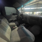 GM - Chevrolet S10 Pick-Up 2.4 MPFI 8v 128cv CD 4p 2003 Gasolina-6