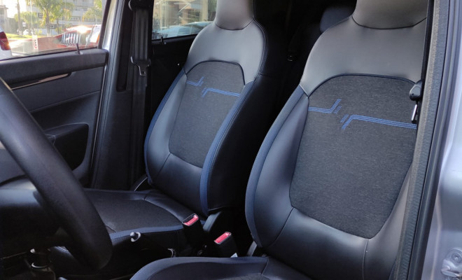 Renault KWID Intense 1.0 Flex 12V 5p Mec. 2023 Flex-4