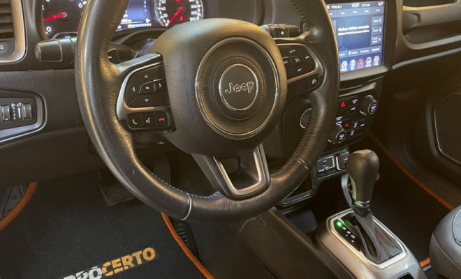 Jeep Renegade Limited 1.8 4x2 Flex  Aut. 2020   Muito conservada-9