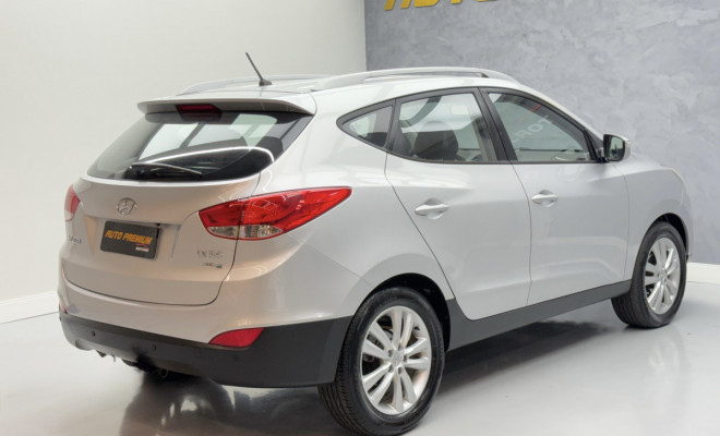 Hyundai ix35 2.0 16V 170cv 2WD/4WD Aut. 2011 Gasolina-2