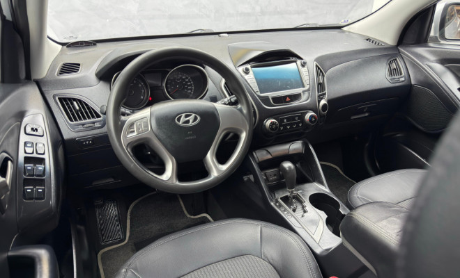 Hyundai ix35 2.0 16V 170cv 2WD/4WD Aut. 2011 Gasolina-5