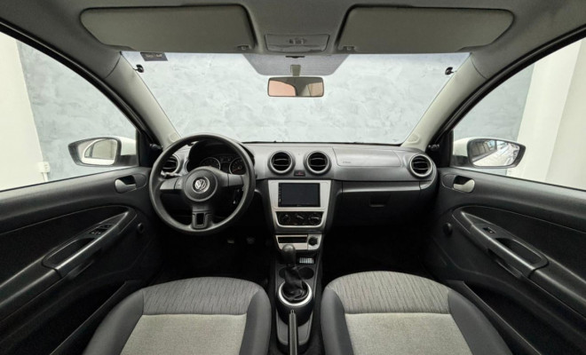 VW - VolksWagen VOYAGE 1.6/1.6 City  Mi Total Flex 8V 4p 2014 Flex-7