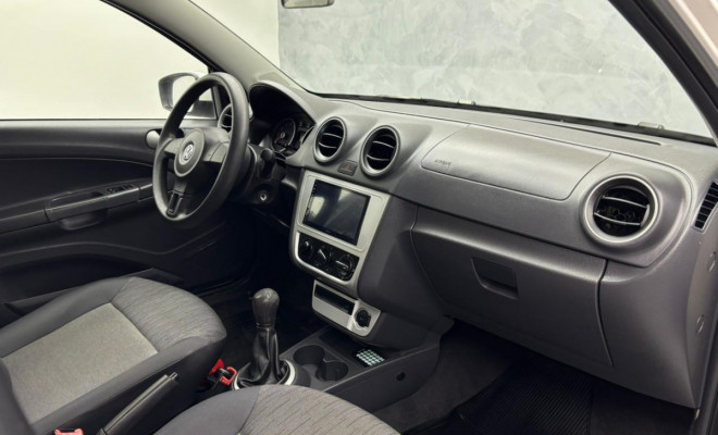VW - VolksWagen VOYAGE 1.6/1.6 City  Mi Total Flex 8V 4p 2014 Flex-5