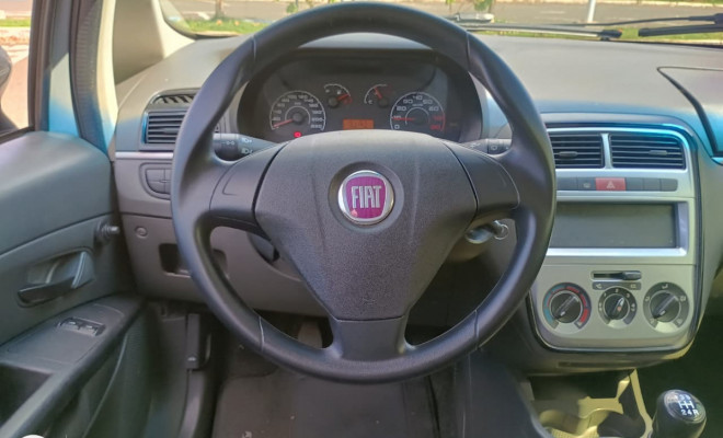 Fiat Punto  ELX 1.4 Fire Flex 8V 5p 2011 Flex-8