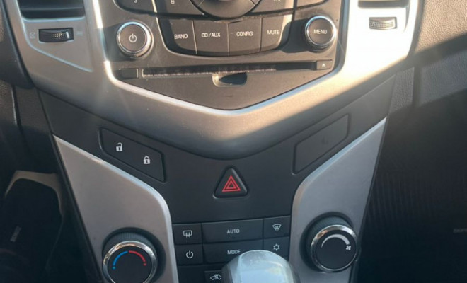 GM - Chevrolet CRUZE LT 1.8 16V FlexPower 4p Aut. 2012 Flex-9