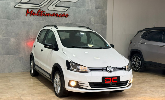 VW - VolksWagen Fox TRACK 1.0 Flex 12V 5p 2017 Flex-0