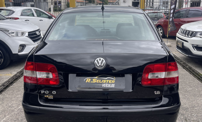 Polo Sedan 1.6 Mi Total Flex 8V 4p 2006 (Repasse)-5
