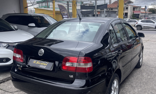 Polo Sedan 1.6 Mi Total Flex 8V 4p 2006 (Repasse)-0