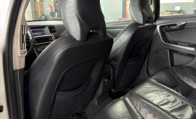 Volvo S60 T-6 R-DESIGN 3.0 AWD 4p 2012 Flex-17