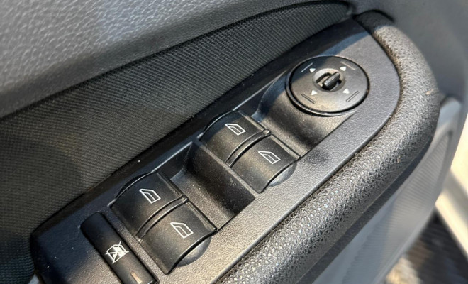 Ford Focus Sedan 2.0 4p Mec. 2013 Flex-12