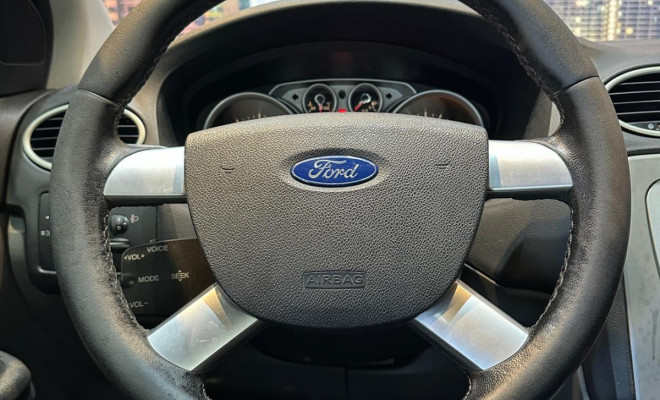 Ford Focus Sedan 2.0 4p Mec. 2013 Flex-6