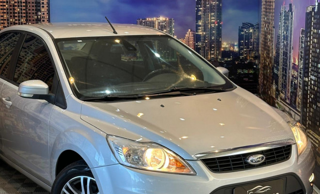 Ford Focus Sedan 2.0 4p Mec. 2013 Flex-2