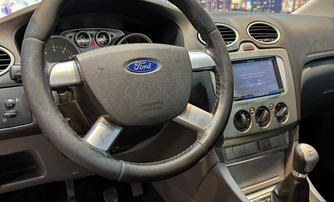 Ford Focus Sedan 2.0 4p Mec. 2013 Flex-3