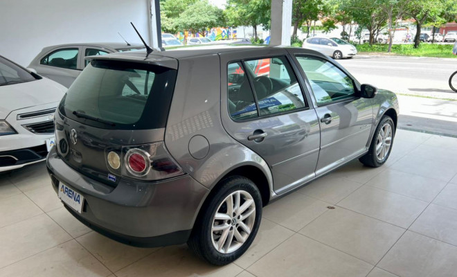 VW - VolksWagen Golf Sportline 1.6 Mi Total Flex 8V 4p 2013 Flex-2