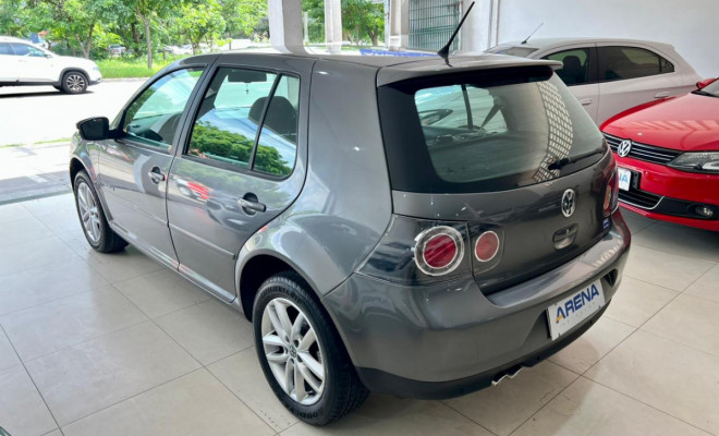 VW - VolksWagen Golf Sportline 1.6 Mi Total Flex 8V 4p 2013 Flex-4