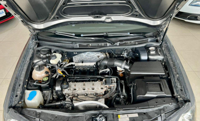 VW - VolksWagen Golf Sportline 1.6 Mi Total Flex 8V 4p 2013 Flex-8