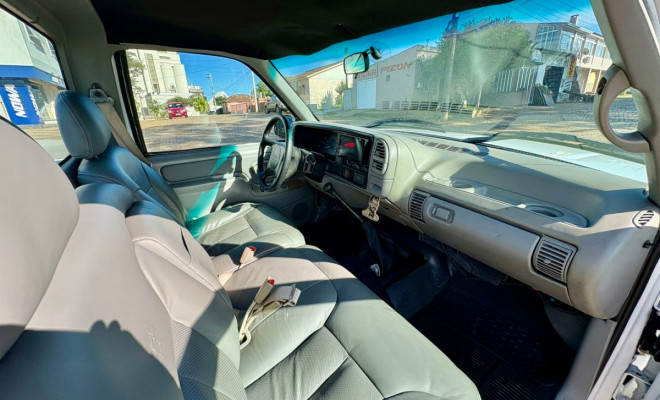 GM - Chevrolet Silverado D20/ Rodeio 4.2 TB Diesel 2001 Diesel-5