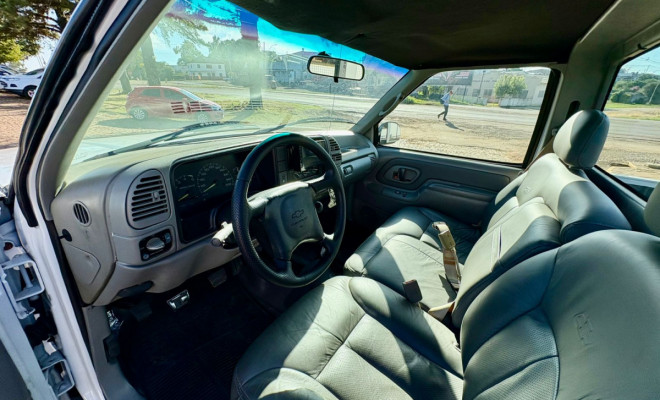 GM - Chevrolet Silverado D20/ Rodeio 4.2 TB Diesel 2001 Diesel-6