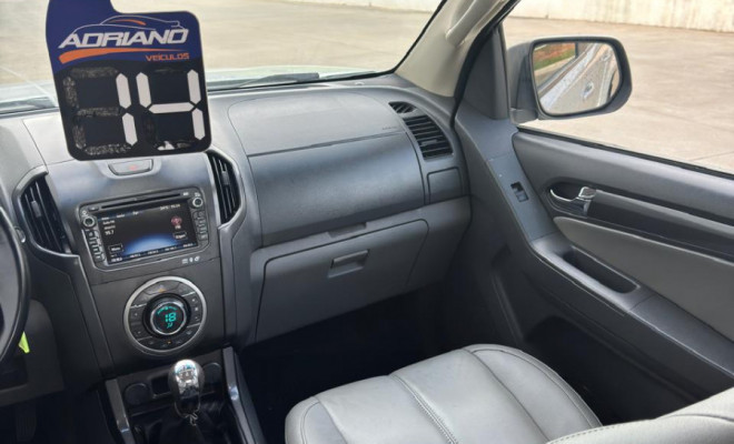 S10 LTZ 2.4 4x2 CD 2014 | CONFORTO, ROBUSTEZ E PACOTE COMPLETO PARA O DIA A DIA!-14