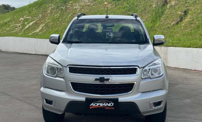 S10 LTZ 2.4 4x2 CD 2014 | CONFORTO, ROBUSTEZ E PACOTE COMPLETO PARA O DIA A DIA!-0