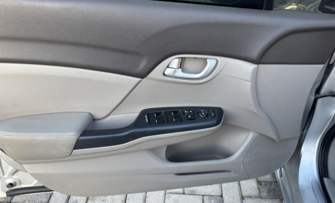 Honda Civic Sedan LXR 2.0 Flexone 16V Aut. 4p 2014 Flex-9