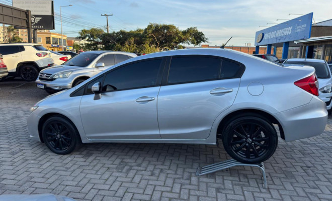 Honda Civic Sedan LXR 2.0 Flexone 16V Aut. 4p 2014 Flex-16