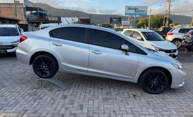 Honda Civic Sedan LXR 2.0 Flexone 16V Aut. 4p 2014 Flex-15