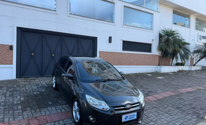 Ford Focus 2.0 16V/SE/SE Plus Flex 5p Aut. 2014 Flex-0