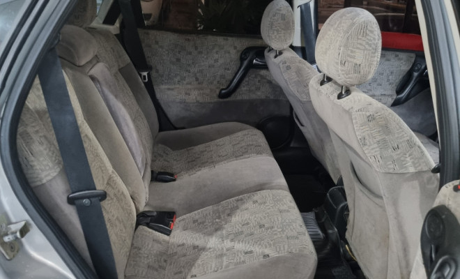 GM - Chevrolet Vectra GLS/Expres.2.2/ 2.0 e 2.0 CD 8V 2004 Gasolina-6